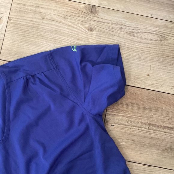 Iguana Size Large Med Scrubs - Picture 4 of 5